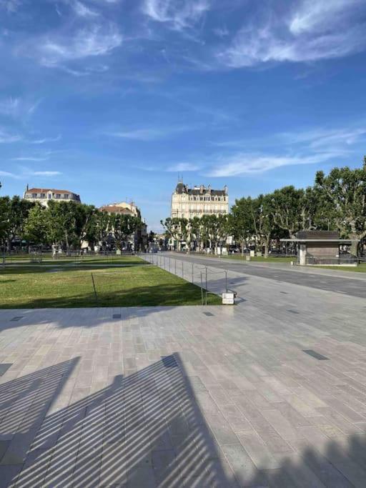 Emile Zola - Grand Appartement Proche Gare Et Polygone - Parking Gratuit- Béziers Exteriér fotografie